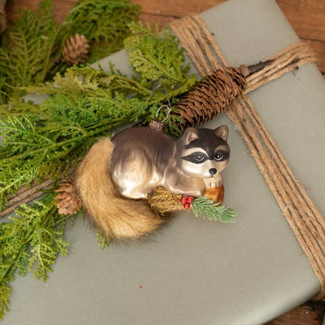 RACOON ORNAMENT